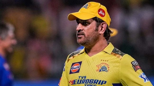 धोनीको उजुरीपछि आइपीएस अधिकारीलाई जेल सजाय