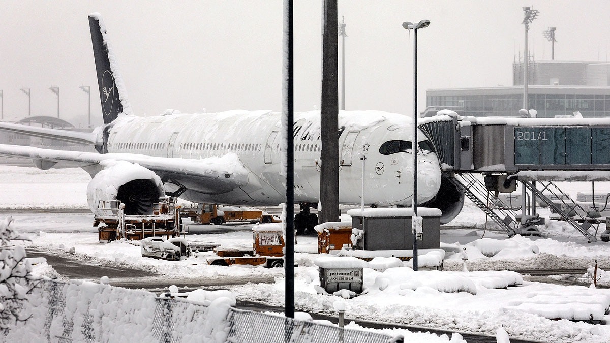 हिम आँधीका कारण जर्मनीमा २० इन्च बाक्लो हिउँ जम्यो, उडान, बस, रेल सबै ठप्प