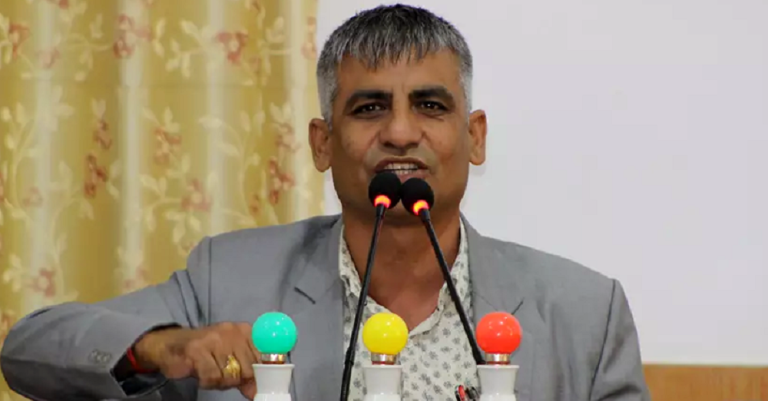 सरकारी निकायमा दोभाषे राख्छौं : मुख्यमन्त्री कार्की