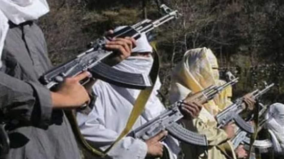 पाकिस्तान प्रशासित काश्मिरमा यात्रु बसमा गोली चल्यो, ८ जनाको मृत्यु