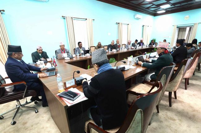 मन्त्रिपरिषद बैठक जारी