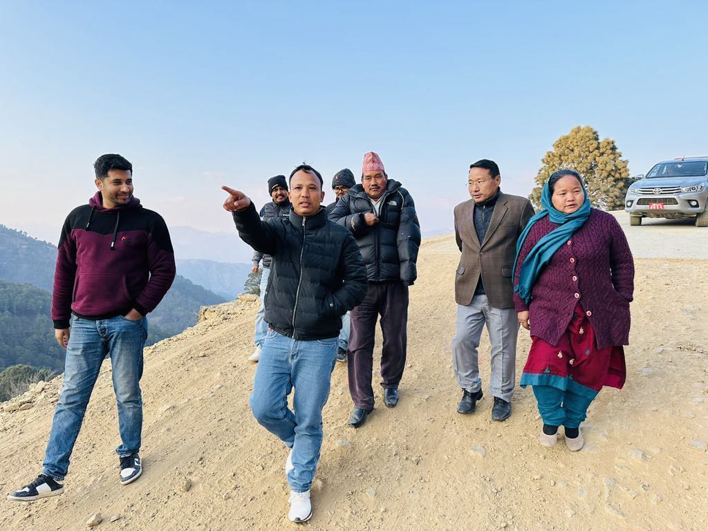 ठेकेदार र कर्मचारीसँग वर्षमानको आक्रोश : काम तपाईंले बिगार्ने, गाली हामीले खानुपर्ने?