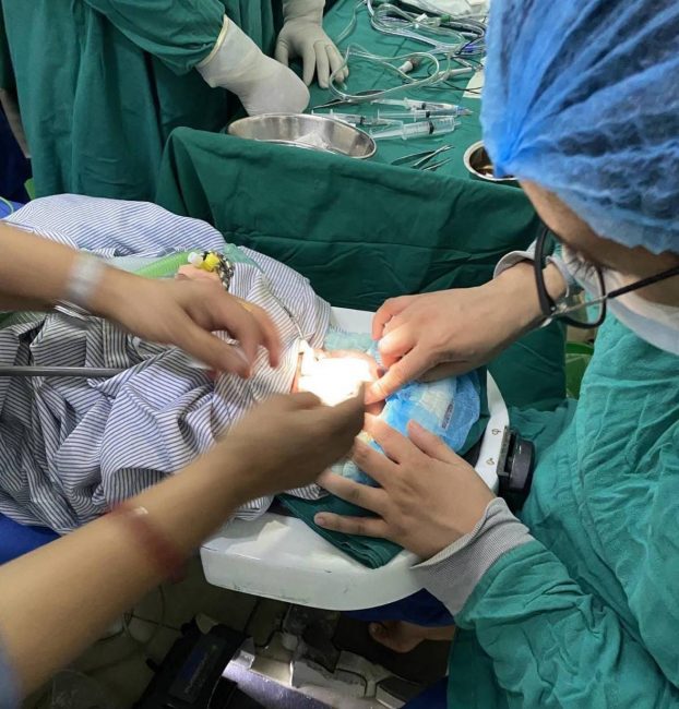 आँखा उपचारमा ऐतिहासिक फड्को : २९ हप्तामा जन्मेको शिशुको ‘लेन्स स्पेयरिङ भिट्रेक्टोमी’ सफल