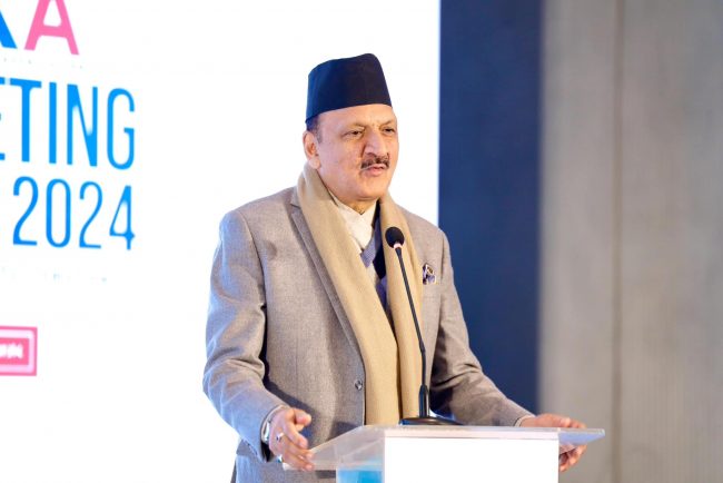 नेपालमा युनिक उत्पादन गरेर संसारभरि मार्केटिङ गराैंः अर्थमन्त्री डा महत