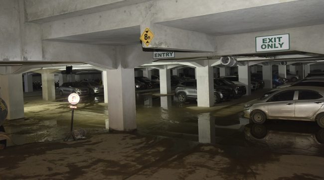 धरहरा क्षेत्रमा रहेको भवनमा निःशुल्क पार्किङको व्यवस्था