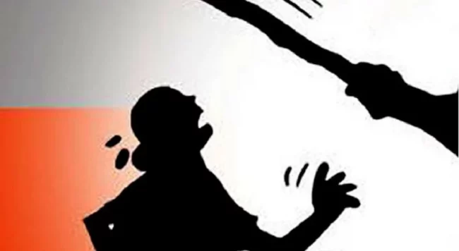 सामुहिक आक्रमणमा परी एकै परिवारका चार जना घाइते