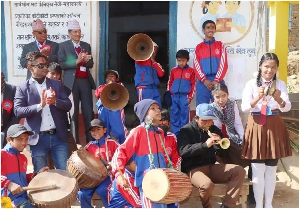 पैयुँपाटाका विद्यार्थी : पढ्दै पञ्चेबाजा बजाउन सिक्दै