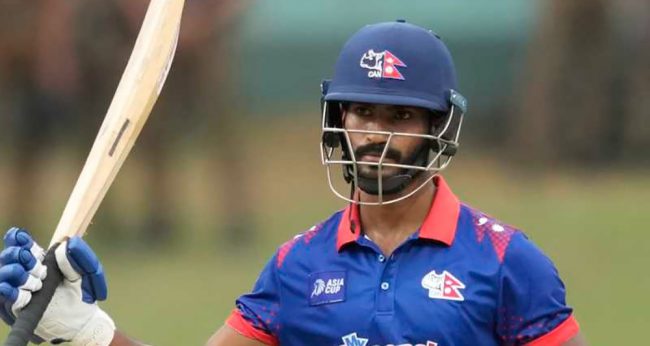 आसिफ शेखको अर्धशतक