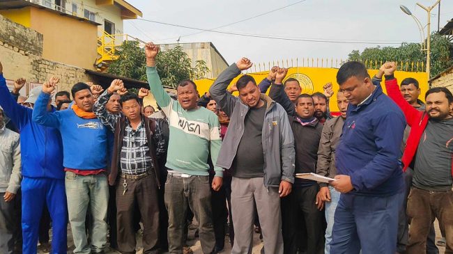 कामदार कटौती गरिएपछि गणपति वनस्पति उद्योगमा हड्ताल