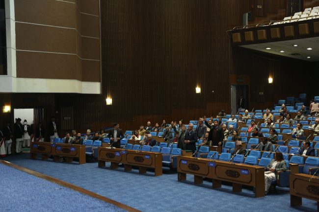 गणपूरक संख्या नपुगेर बैठक अवरुद्ध भएको विषयले तात्यो संसद