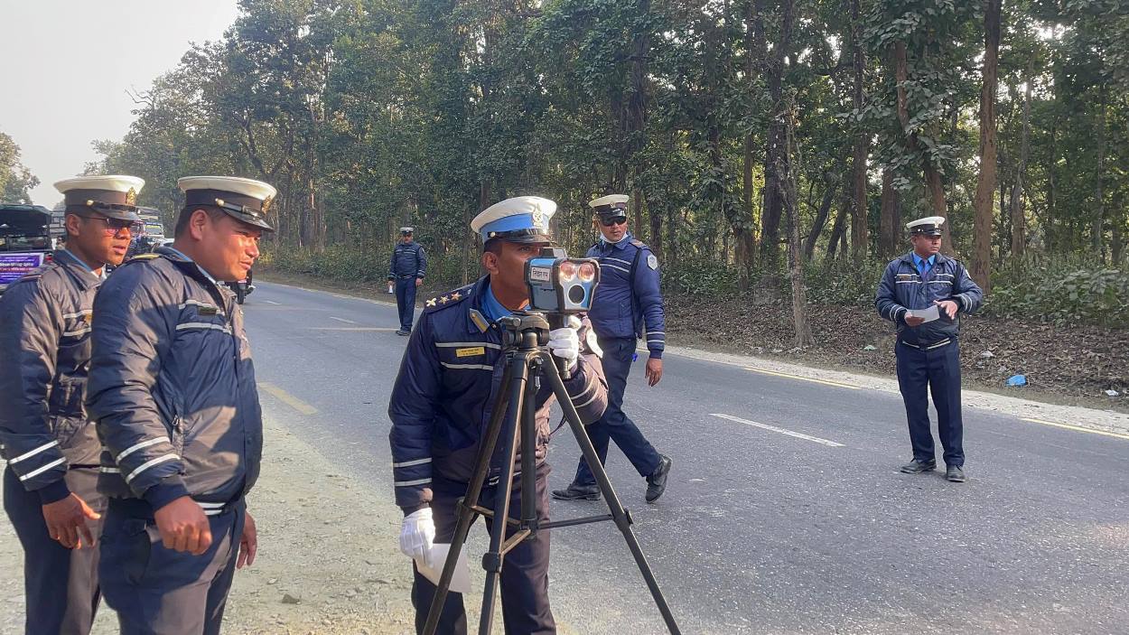 टिकौली जंगल क्षेत्रमा ‘राडर गन’ सहित चेकजाँच