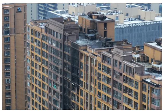 चीनमा एक अपार्टमेन्टमा आगलागी, कम्तीमा १५ जनाको मृत्यु