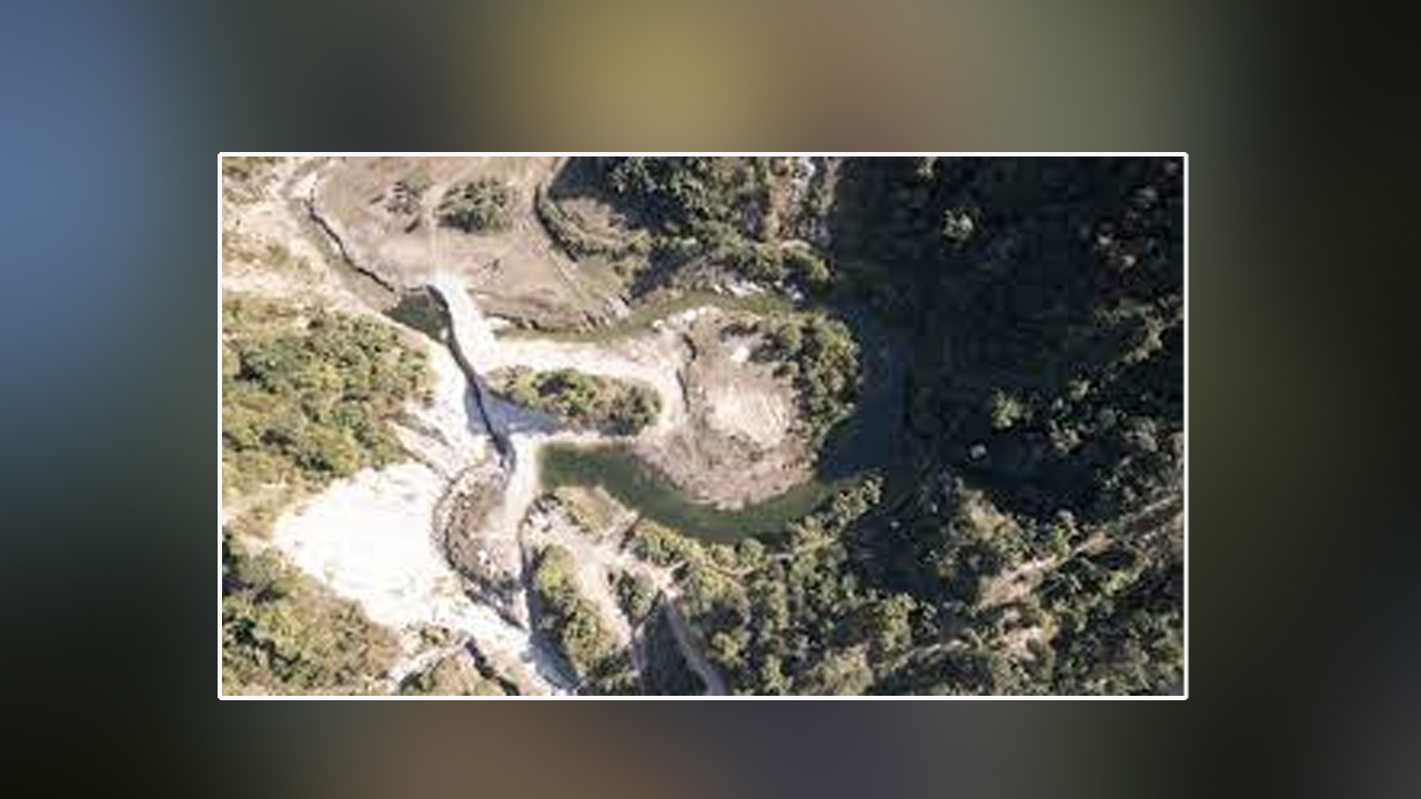 पर्यटकका रोजाइमा इलामको ऐनापोखरी