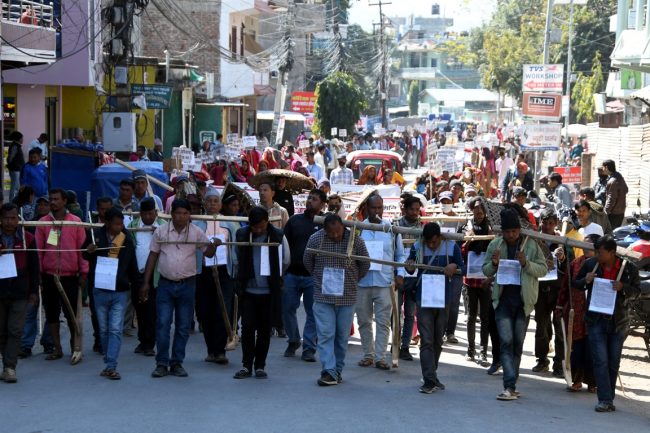 आन्दोलनरत गुठीपीडित किसानलाई वार्तामा आउन आह्वान