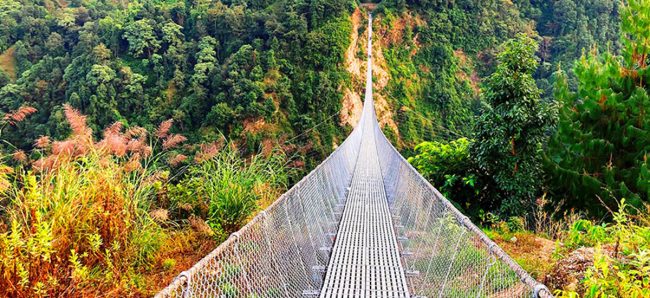 मेचीनगरको निन्दामा झोलुङ्गे पुल निर्माण