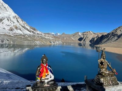 तिलिचो ताल पदमार्गमा आश्रयस्थल निर्माण