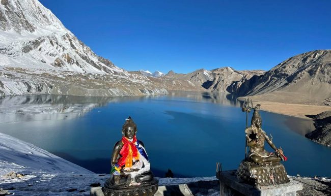 तिलिचो ताल पदमार्गमा आश्रयस्थल निर्माण