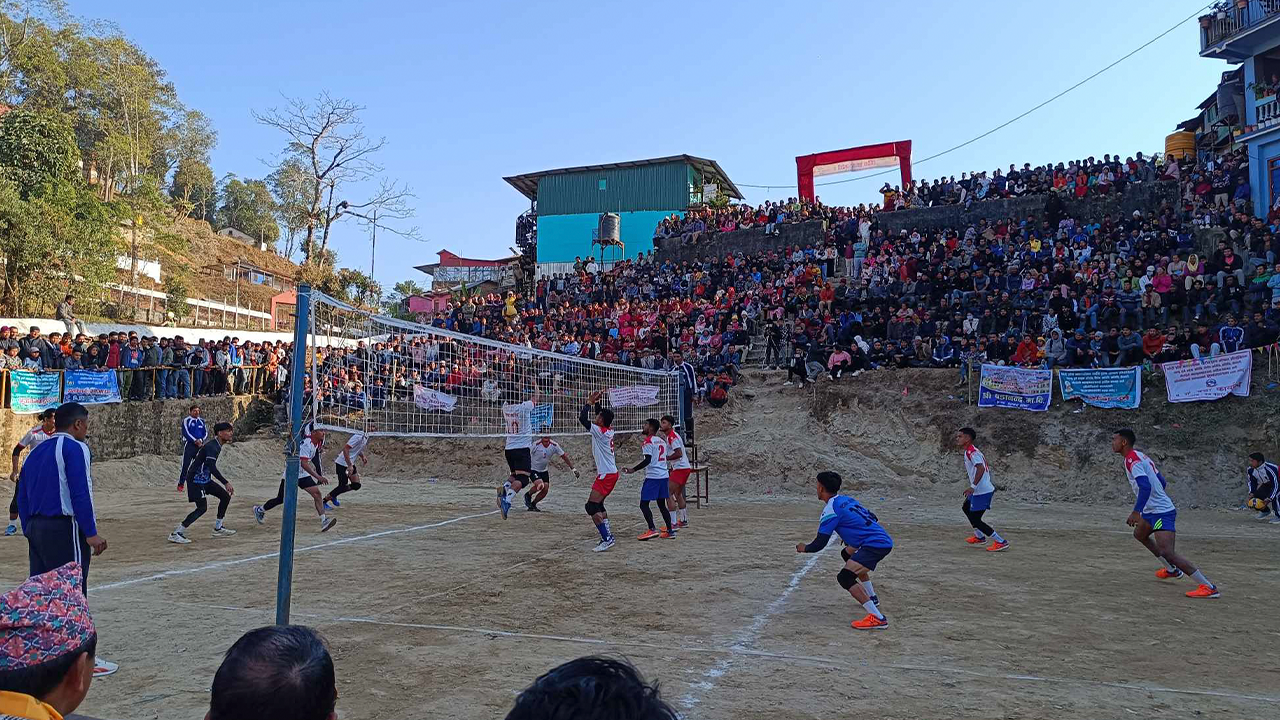 कोशी प्रदेश अन्तरपालिका भलिबलको उपाधि दमक र षडानन्दलाई