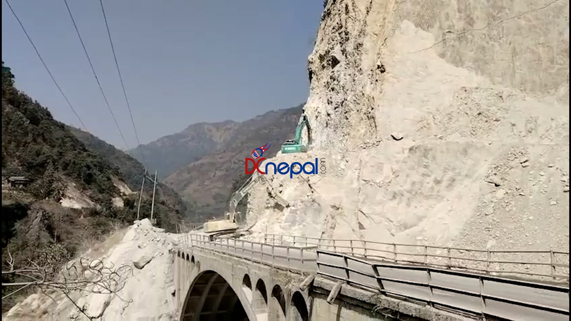 पहाड काट्ने काम सकियो,  नारायणगढ-मुग्लिन सडक आजदेखि दिउँसो बन्द नहुने