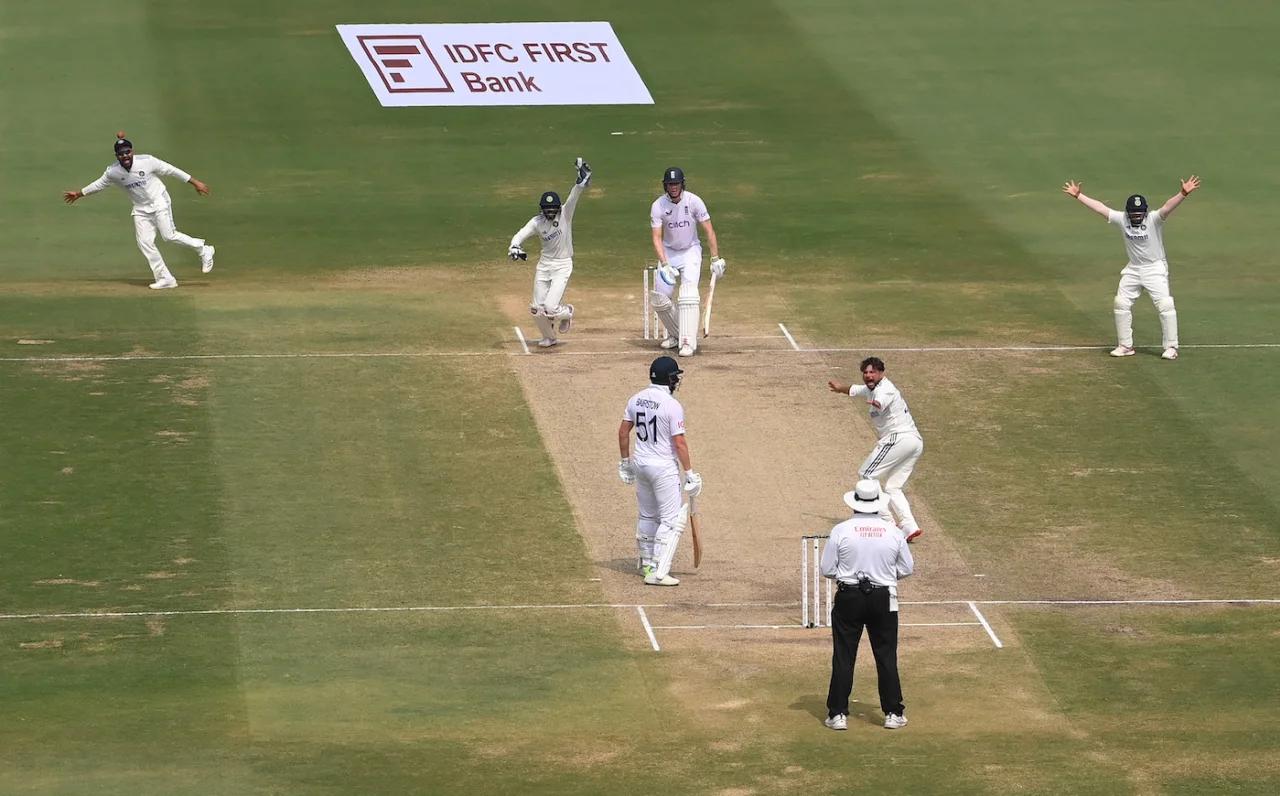 भारतद्वारा इङल्याण्ड १०६ रनले पराजित