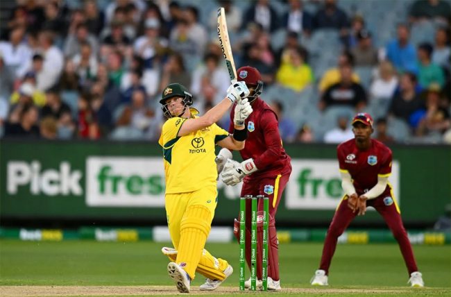 वेस्ट इन्डिजविरुद्ध अस्ट्रेलिया ८ विकेटले विजयी