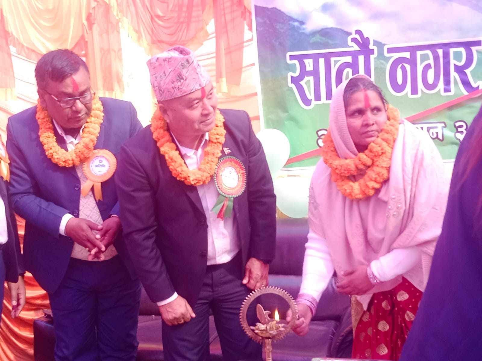 मेयर निलम्बित भएपछि रौतहटको फतुवा नगरको सातौं नगरसभा उपमेयरले गराइन्