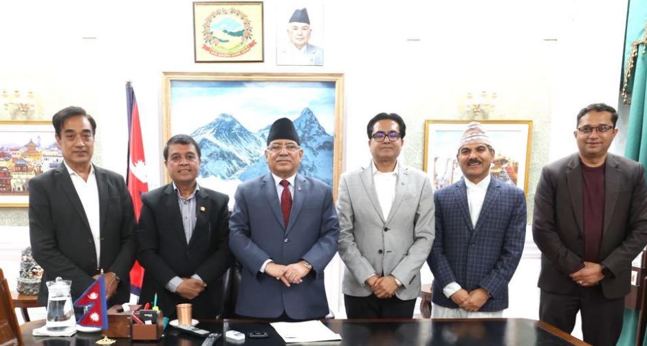 अर्थतन्त्रको सुधारका लागि निजी क्षेत्रको सुझाव अनुरुप काम गर्छु : प्रधानमन्त्री दाहाल