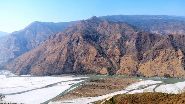 पर्यटकका पर्खाइमा तमोर नदी क्षेत्र