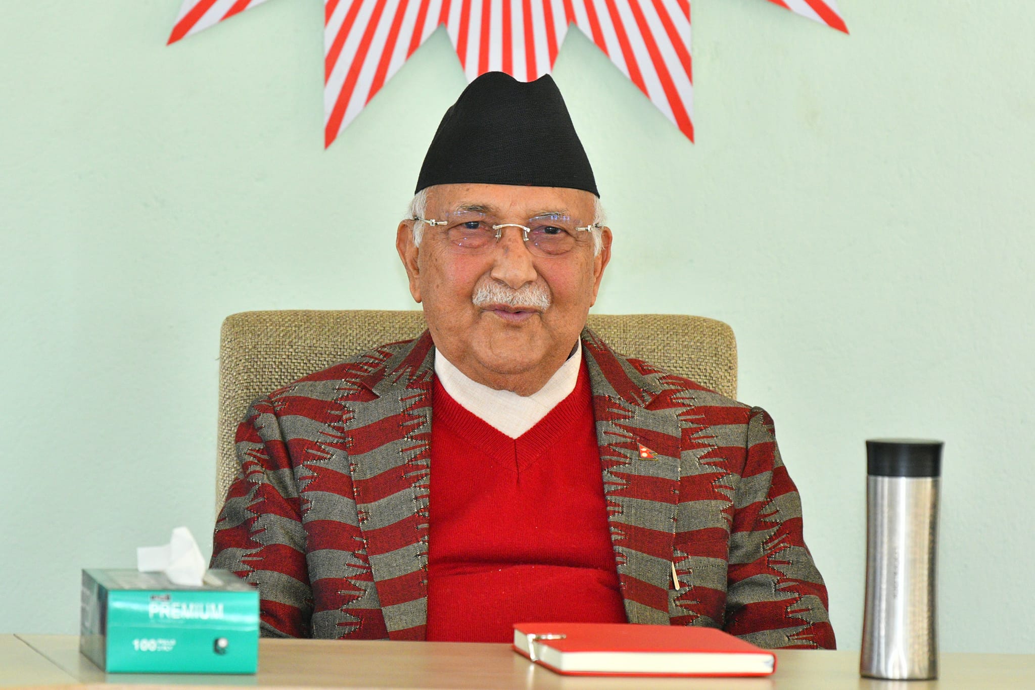 नयाँ सत्ता गठबन्धनमा सामेल हुन साना दललाई एमालेको आग्रह