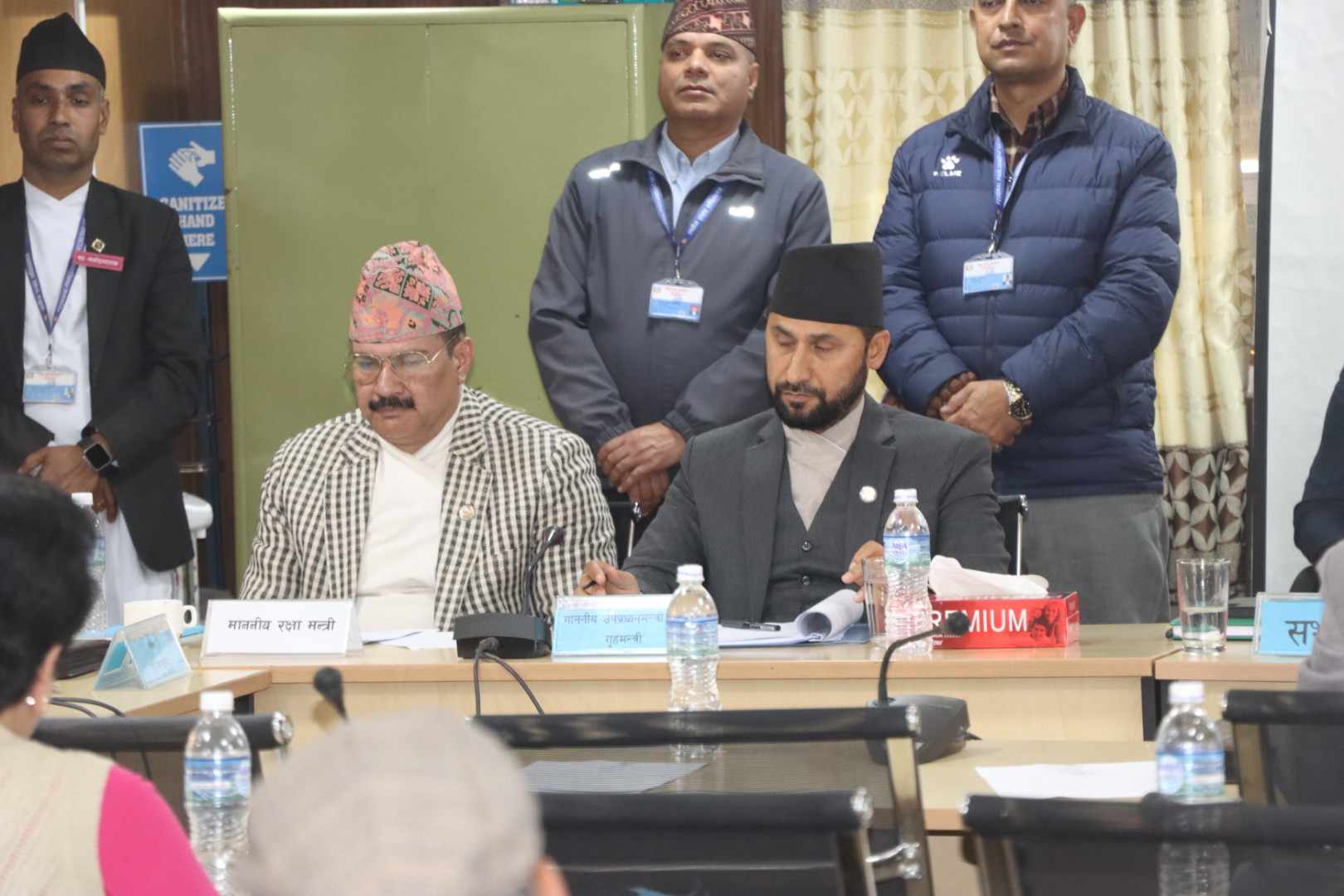 अपराध गर्ने कसैलाई छोड्दिन, बरु मै छोड्छु : गृहमन्त्री लामिछाने