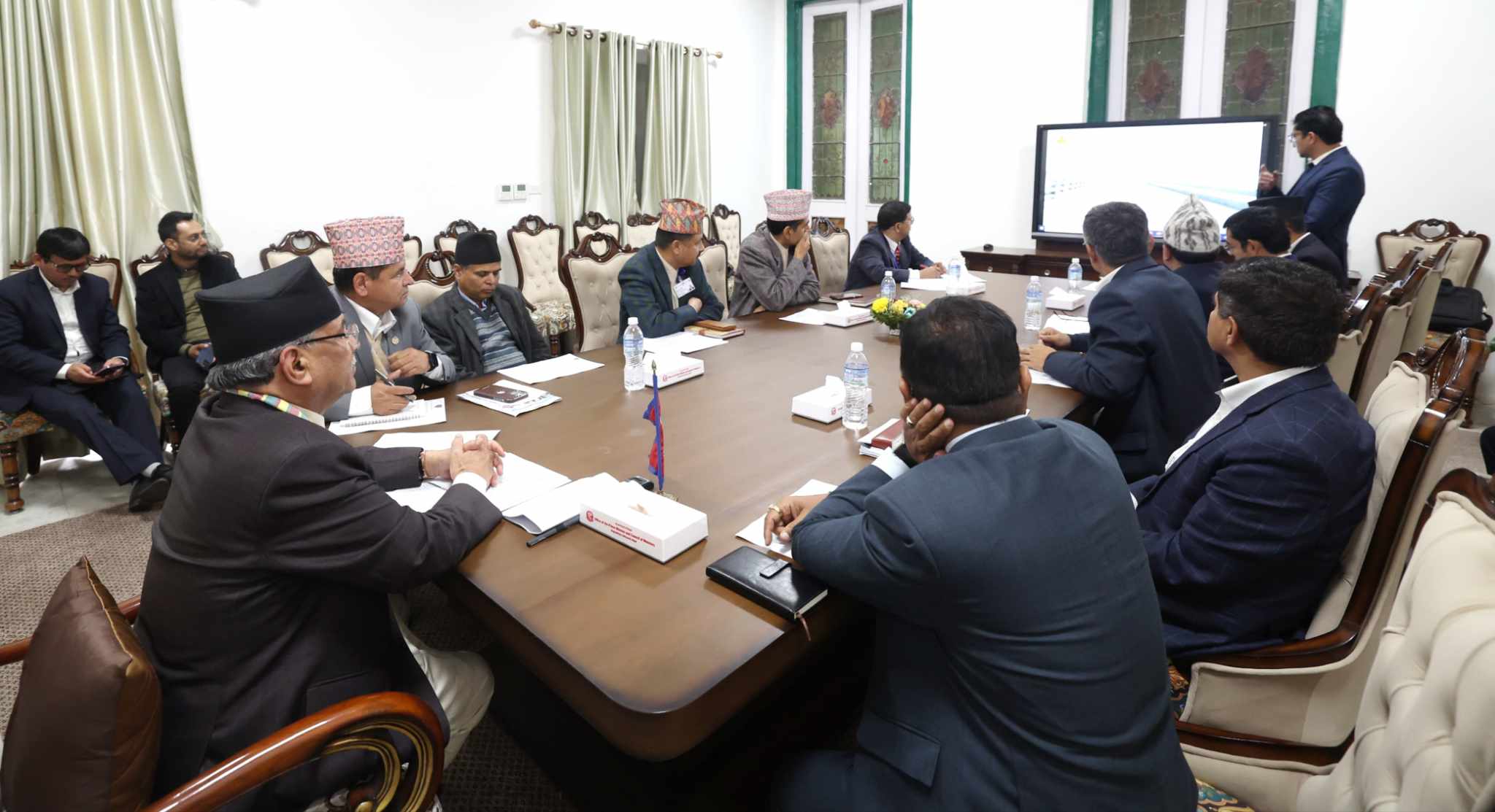 राष्ट्रिय गौरवका आयोजनाबारे प्रधानमन्त्रीलाई भौतिक पूर्वाधार मन्त्रालयको ‘ब्रिफिङ’