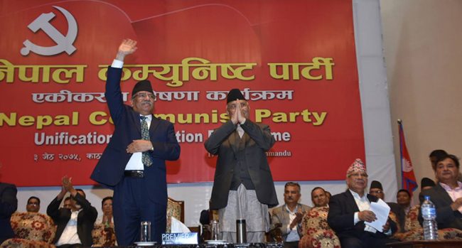 ‘नेकपा’ ब्युँताउने गृहकार्यमा शीर्ष नेता