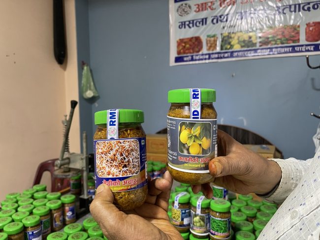 मिठो अचार बेचेर पूर्वमा प्रसिद्धी कमाएका उर्लाबारीका मनोहरि