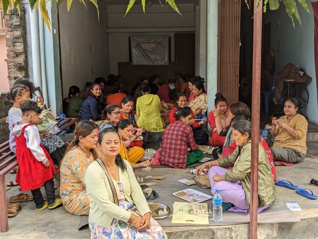 आफ्नै उत्पादनले आत्मनिर्भर बन्न जुटे बर्दिवासका गृहिणी