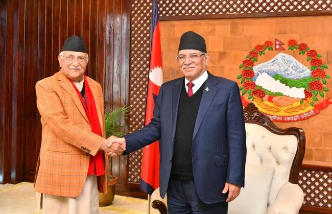 विगतमा प्रचण्डले जसलाई हटाए, ओलीले तीनैलाई मन्त्री बन्न पठाए