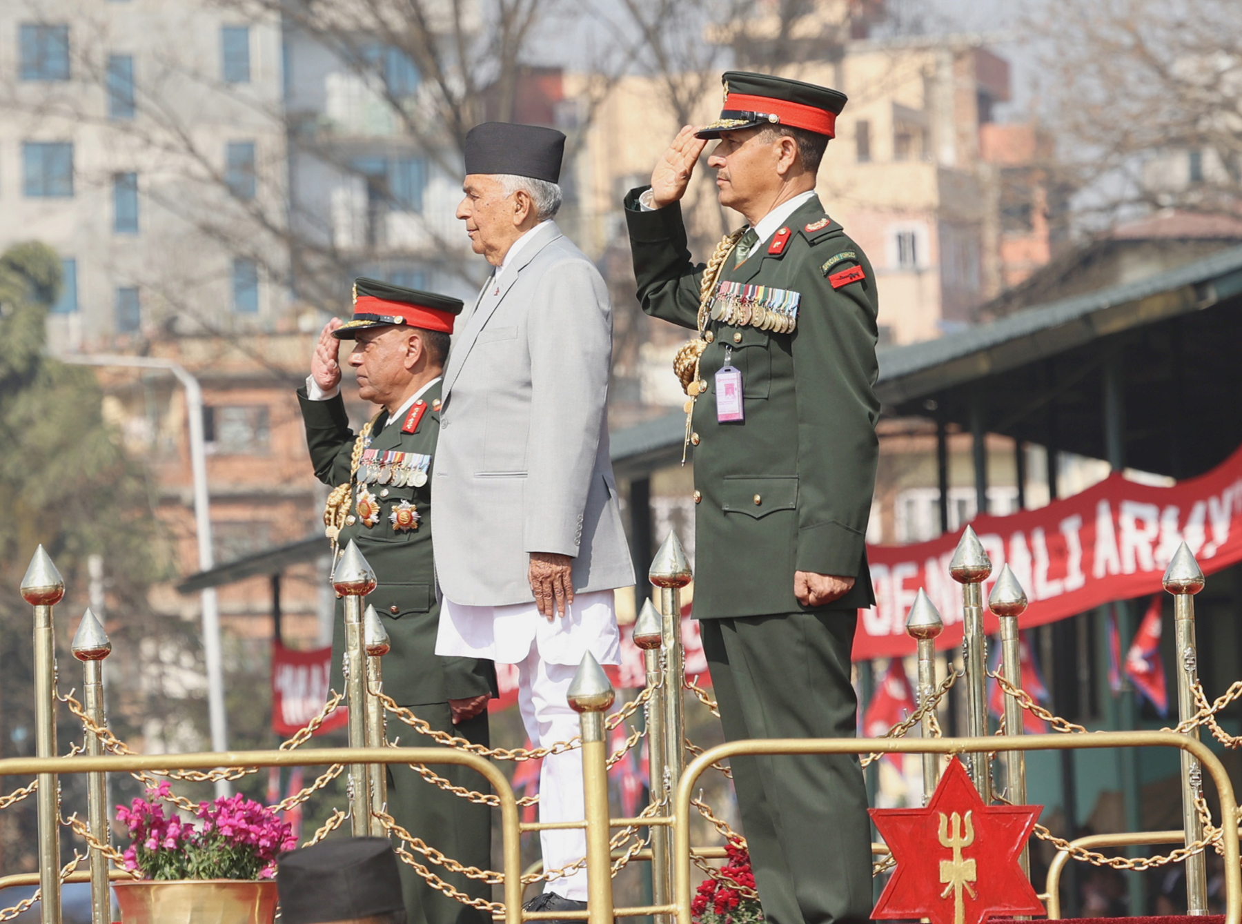 सैनिक मञ्च टुँडिखेलमा नेपाली सेनाको हर्ष बढाइँ (तस्वीरसहित)