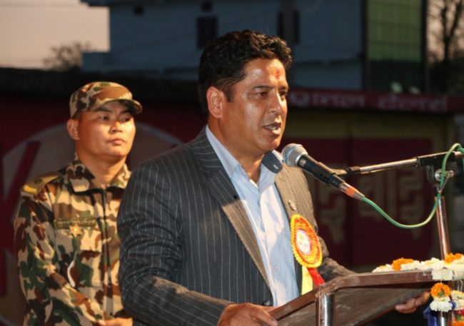 ठगी र कृत्रिम अभाव हुन नदिने उद्योगमन्त्री भण्डारीको प्रतिबद्धता