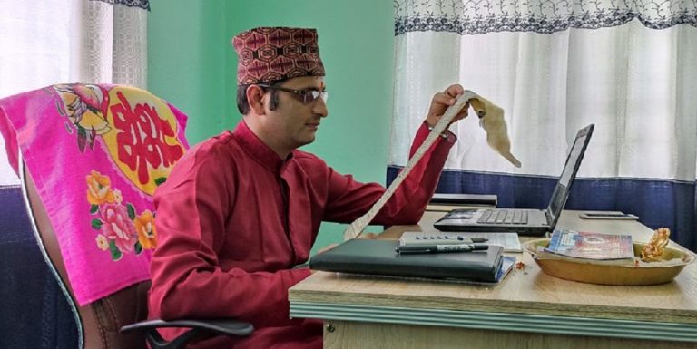 देउवाका ज्योतिषीले भने-एमाले-माओवादी गठबन्धन टिक्दैन