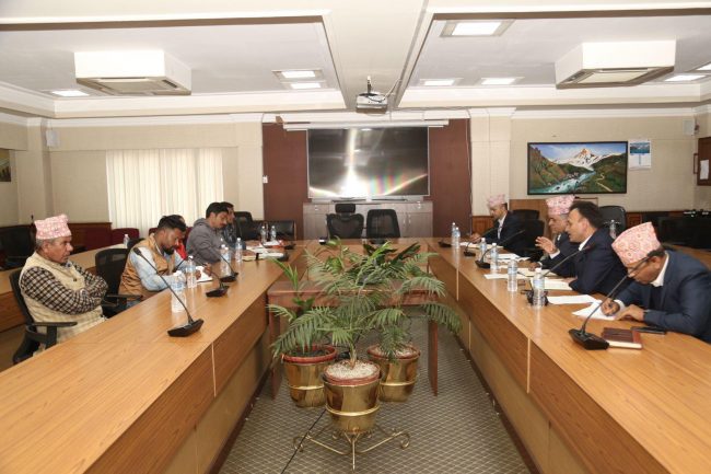 लघुवित्त पीडितसँगको वार्ता सहमति नजिक, शुक्रबार फेरि बस्ने