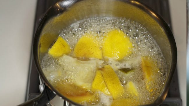 कागतीको बोक्रालाई उमालेर यसरी गर्नुहोस् प्रयोग, बच्नेछ पार्लरको खर्च