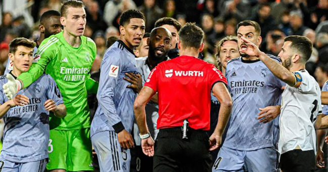 रेफ्रीको विवादस्पद निर्णयपछि बराबरीमा रोकियो रियल म्याड्रिड
