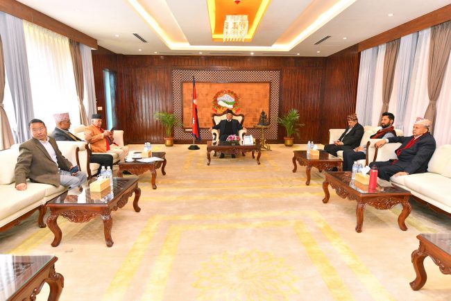 नयाँ गठबन्धनः सिद्धान्त र कार्यक्रममा केन्द्रित हुन बुद्धिजीवीको सुझाव