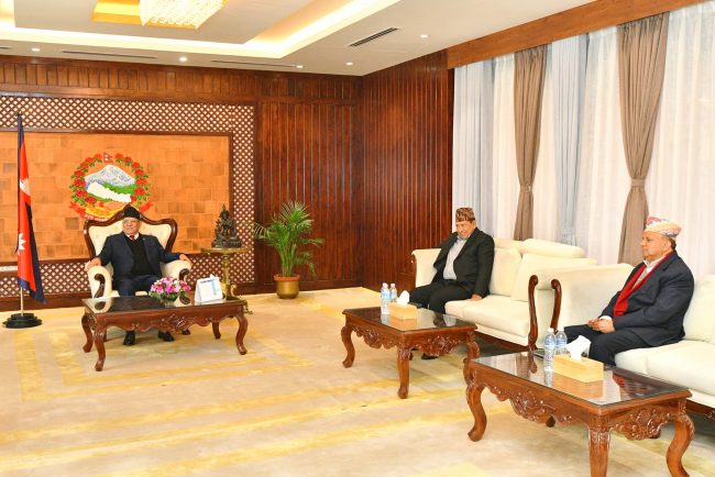 वालुवाटारमा नेताहरूको मुस्कान (फोटोसहित)