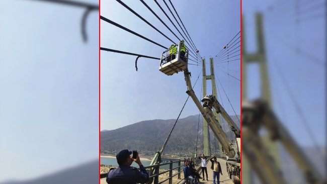 कर्णाली पुलको परीक्षण