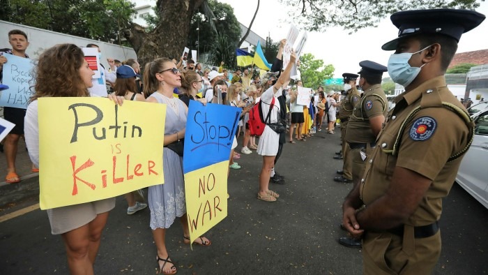 श्रीलंकामा ४० हजार युक्रेनी-रूसीले अवैध व्यापार गर्दै, कारबाही गर्ने सरकारको तयारी
