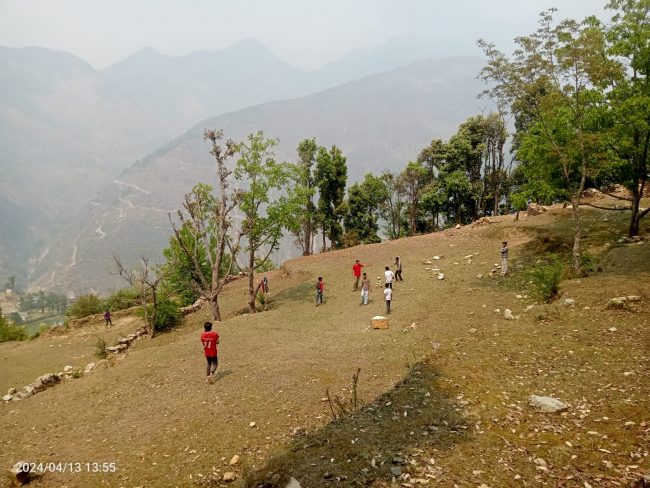 गाउँघरमा पनि क्रिकेटको आकर्षण बढ्दै