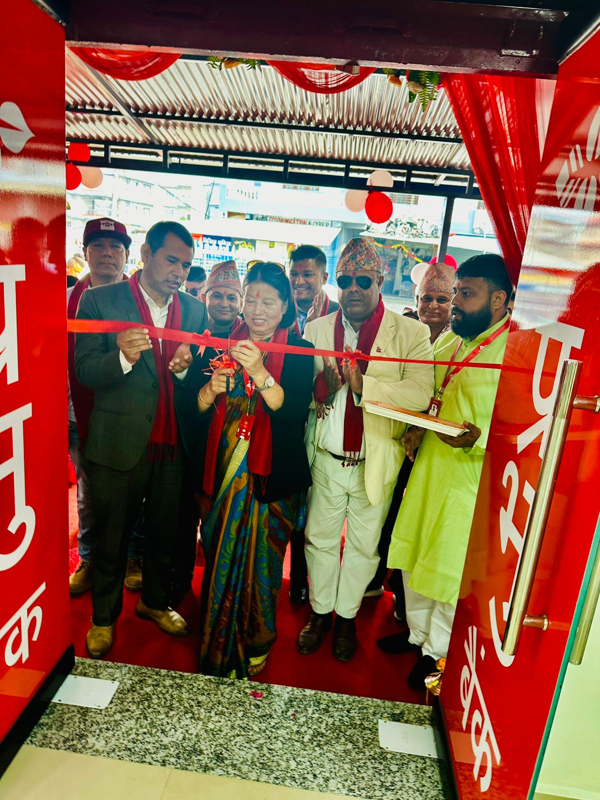 प्रभु बैंकको पोखरास्थित नयाँगाउँमा ३०२ औं शाखा स्थापना