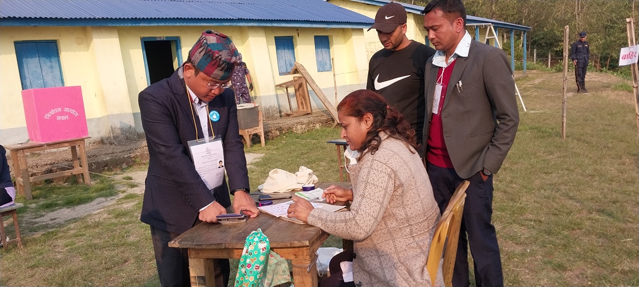 रास्वपा उम्मेदवार मिलन लिम्बूद्वारा आचारसंहिता उल्लंघन, कारबाही थाल्दै निर्वाचन आयोग