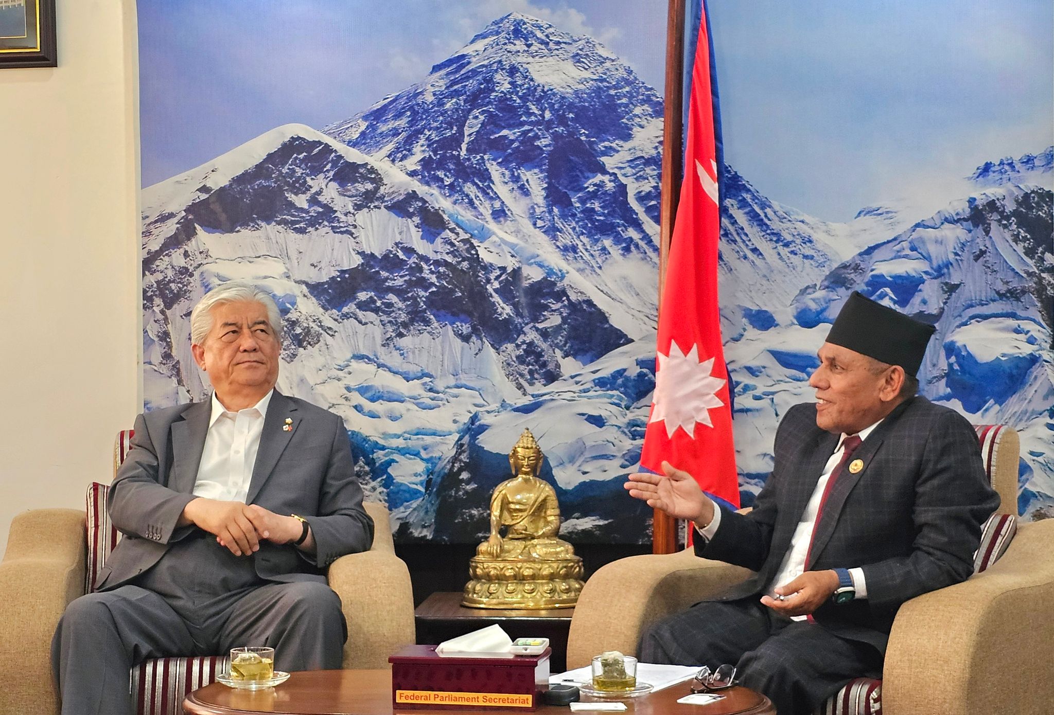 राष्ट्रिय सभा अध्यक्ष दाहालसँग गणतन्त्र कोरियाको संसदीय टोलीले गर्‍यो शिष्टाचार भेट