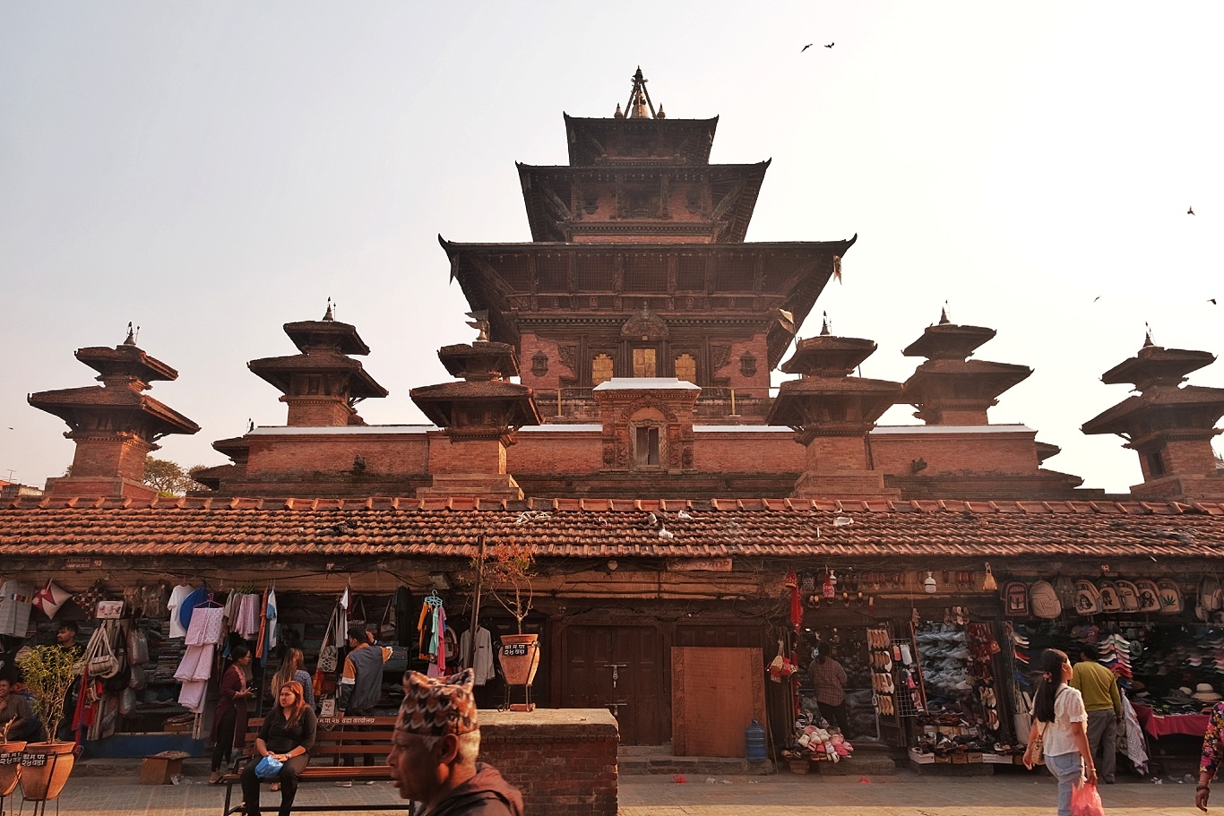 सांस्कृतिक सम्पदालाई जीवित बनाइ रहेको काठमाडौं दरबार क्षेत्र (फोटोफिचर)